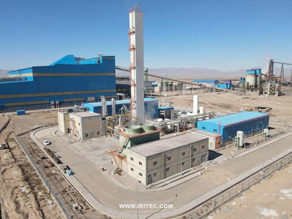 واحد اکسیژن پلنت فولاد قائنات با موفقیت به بهره‌برداری رسید