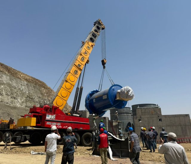 نصب نخستین دستگاه بالمیل در پروژه احداث کارخانه استحصال طلای سقز