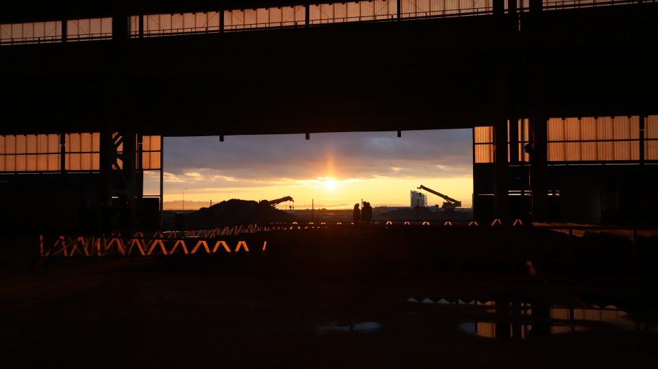 همزمان با پنجاهمین سال تأسیس ایریتک؛ پروژه عظیم فولاد قاینات به بهرهبرداری رسید