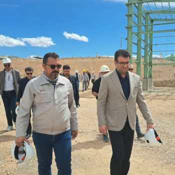 پای کار ایران هستیم/ حضور میدانی مدیرعامل ایریتک در پروژه اقلید در اوج تهاجم دشمن